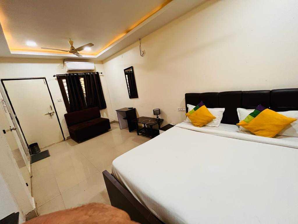 Oyo Hotel Happy Homes Μποπάλ Εξωτερικό φωτογραφία