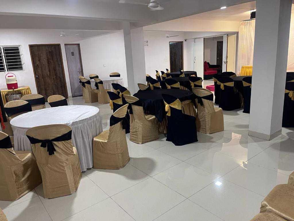 Oyo Hotel Happy Homes Μποπάλ Εξωτερικό φωτογραφία